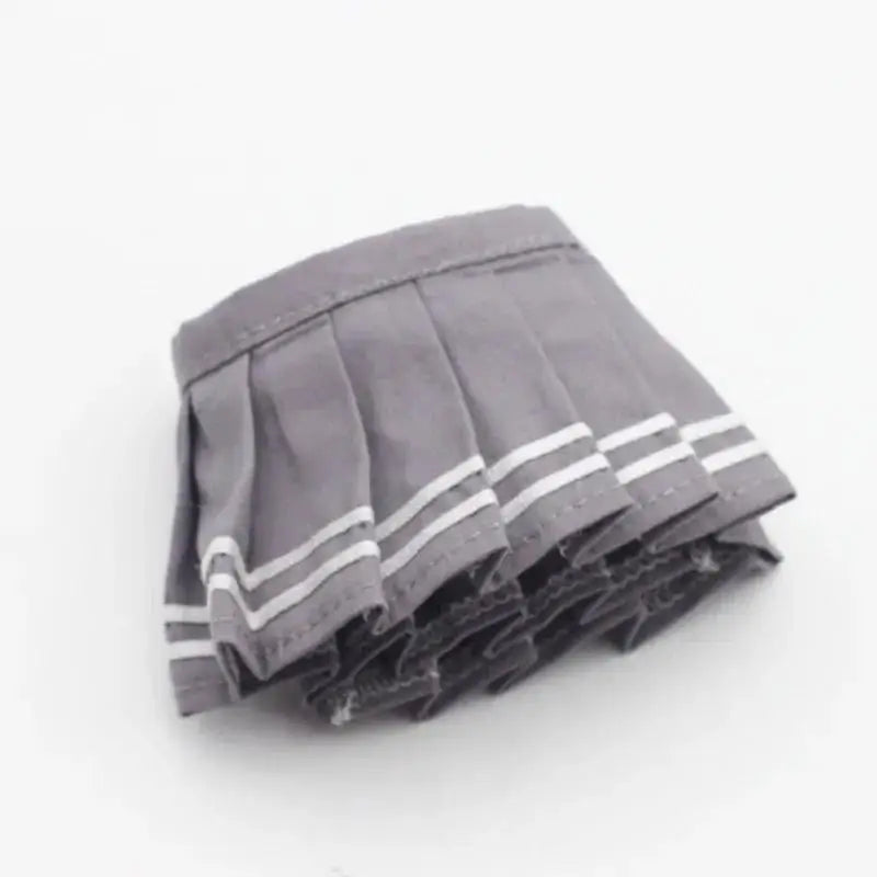 Labubu Uniform Outfit 15–17cm – Skirt, Sweater & Sunglasses